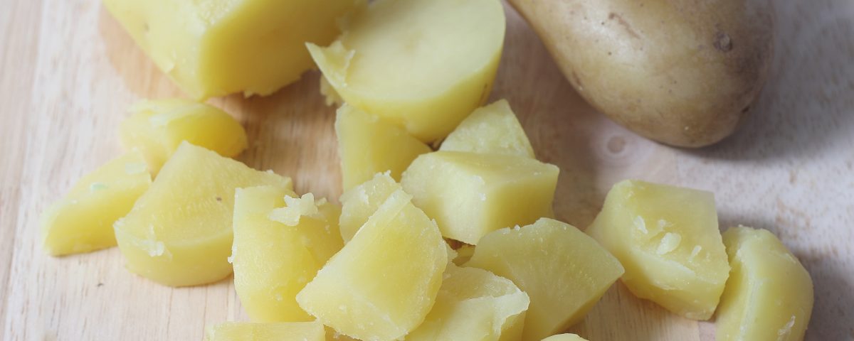 Food-Boiled-Potatoes-1200x480