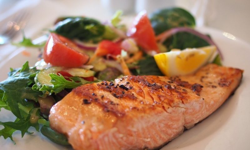 Food-Salmon-with-Ginger-Lime-Marinade-800x480